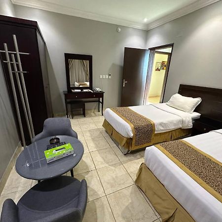 Al Rawda - Hotel Tabuk Exteriör bild