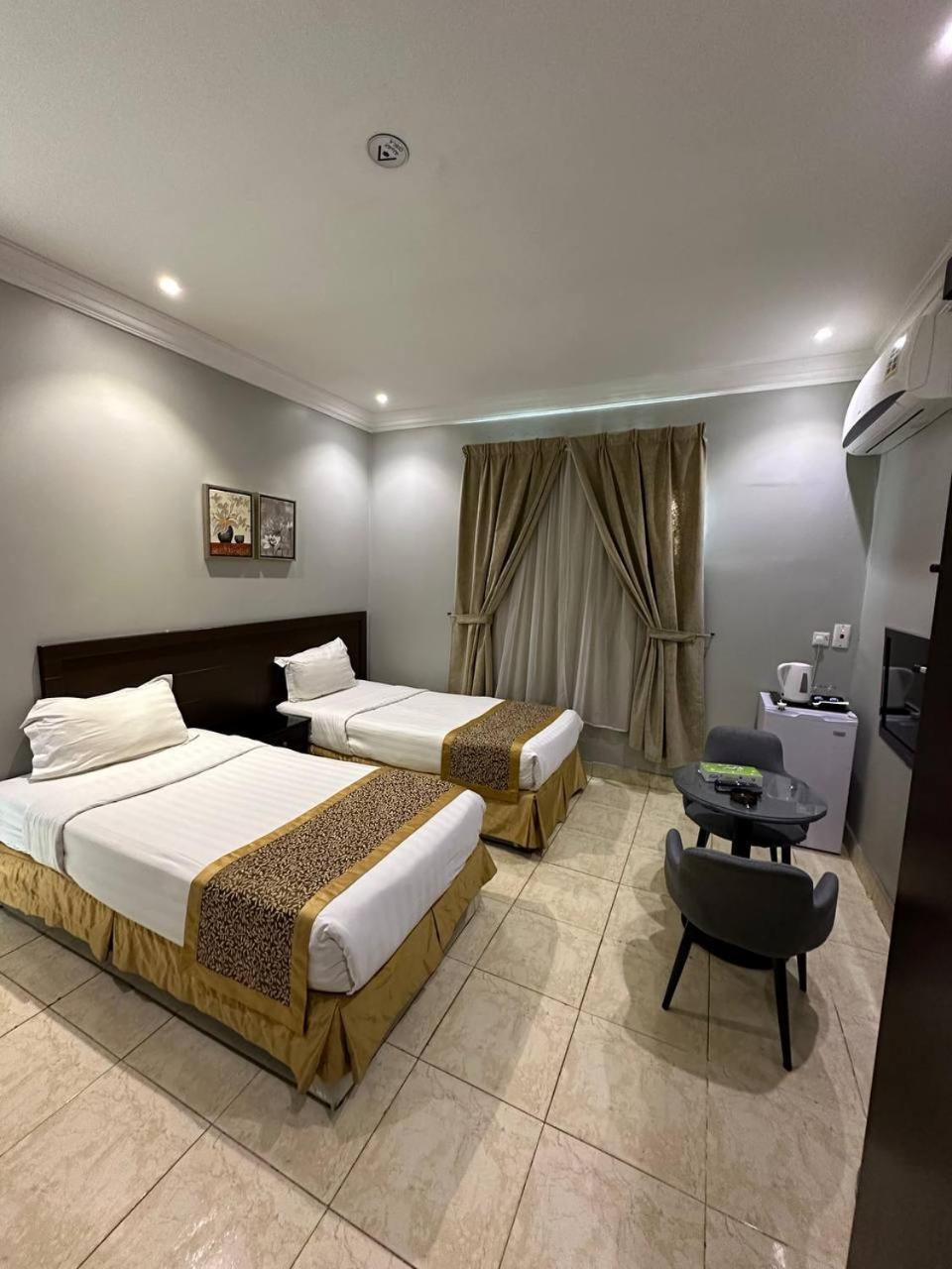 Al Rawda - Hotel Tabuk Exteriör bild